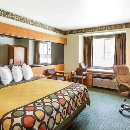 Super 8 by Wyndham Pride Midvale/Midvalley/Salt Lake City Eksteriør bilde