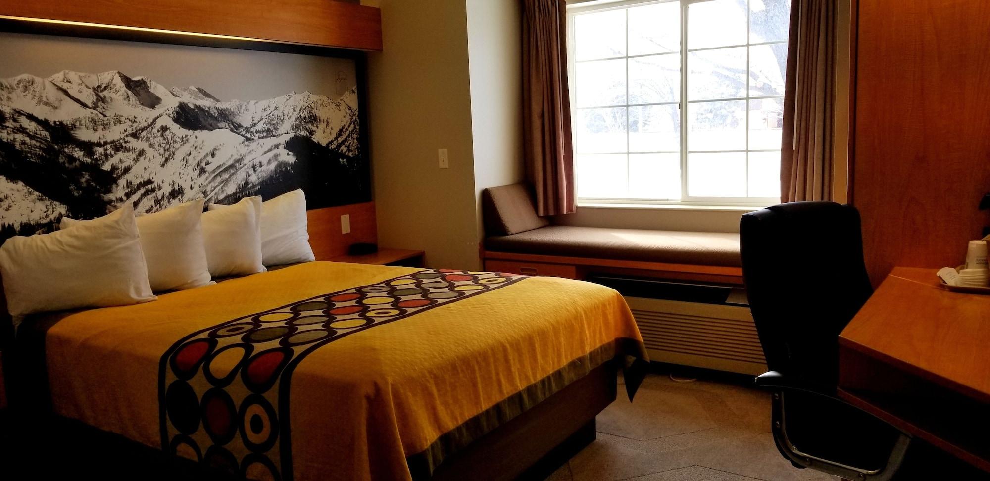 Super 8 by Wyndham Pride Midvale/Midvalley/Salt Lake City Eksteriør bilde